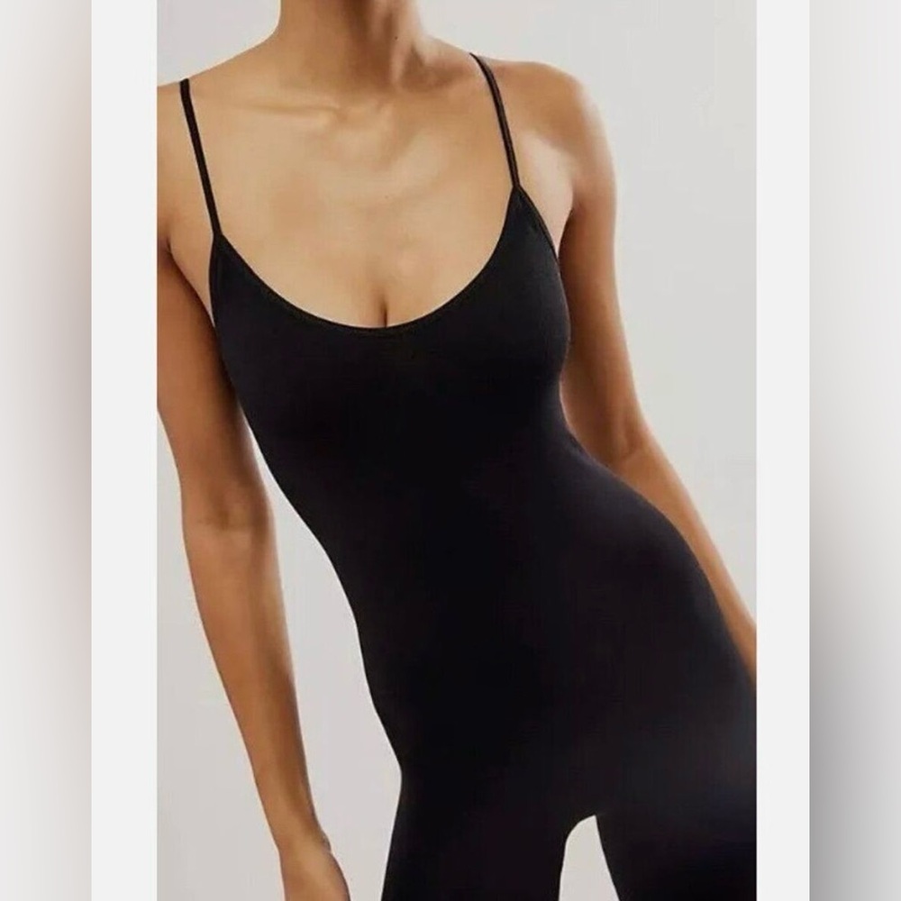 {FREE PEOPLE} Intimately Ribbed Low Back Seamless Catsuit Jumpsuit Black (M/L)